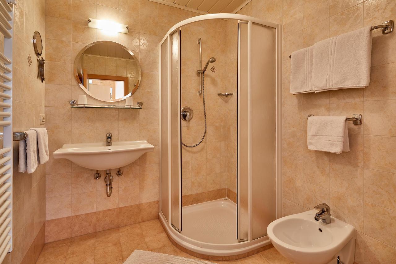 Hotel Garni Reutlingen à Calfosch Extérieur photo